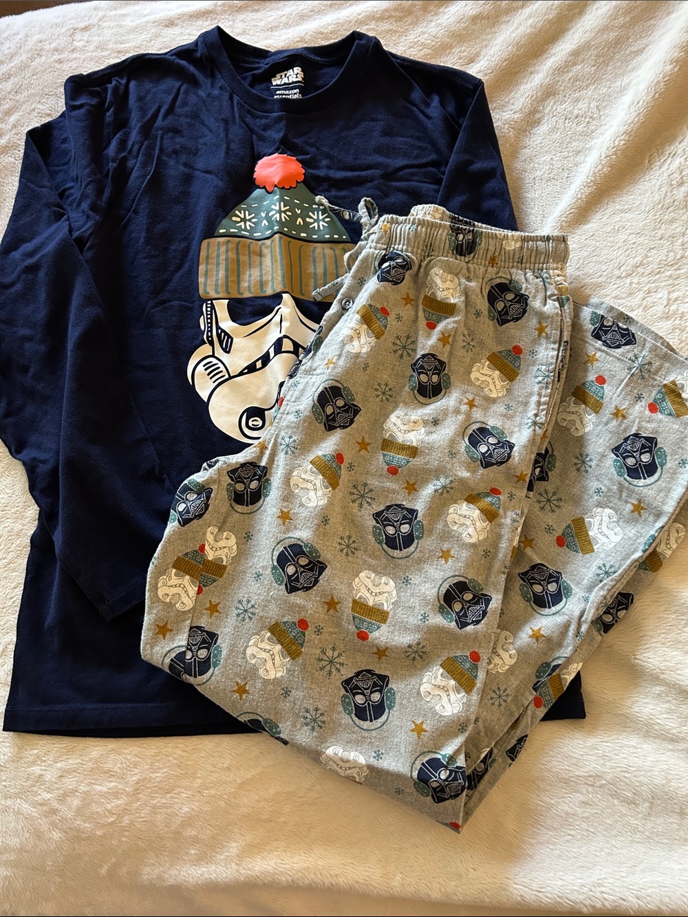 Star Wars Navy and Gray Men’s Pajama Set with Stormtrooper Holiday Print